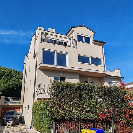 Apartments Mirta Rovinj Bagian luar foto