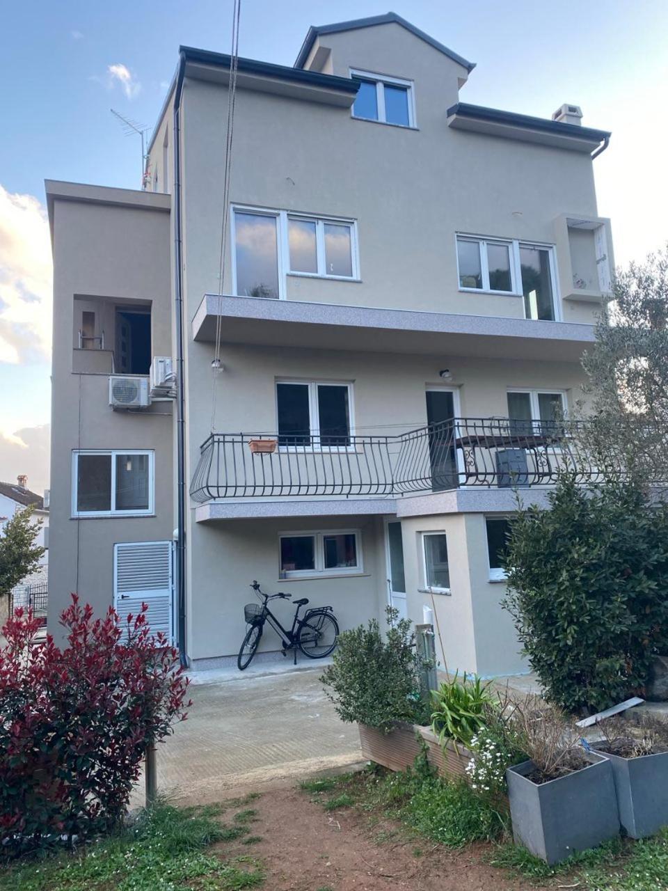 Apartments Mirta Rovinj Bagian luar foto